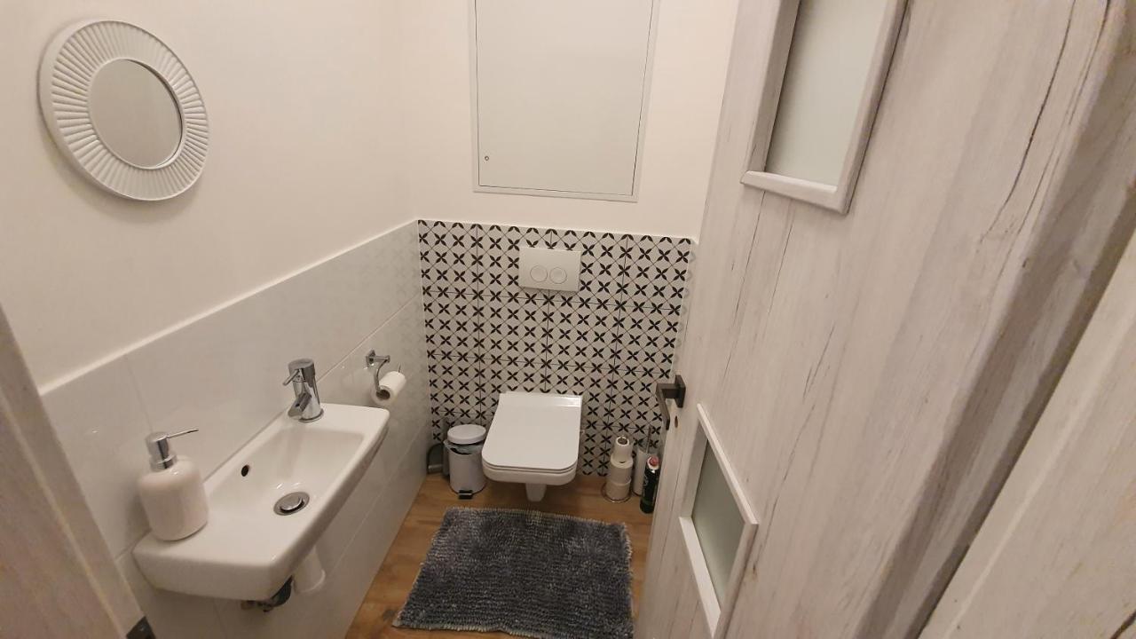 Cozy Studio With Netflix - Apartmanovy Dom Bernard Високи Татри Екстериор снимка